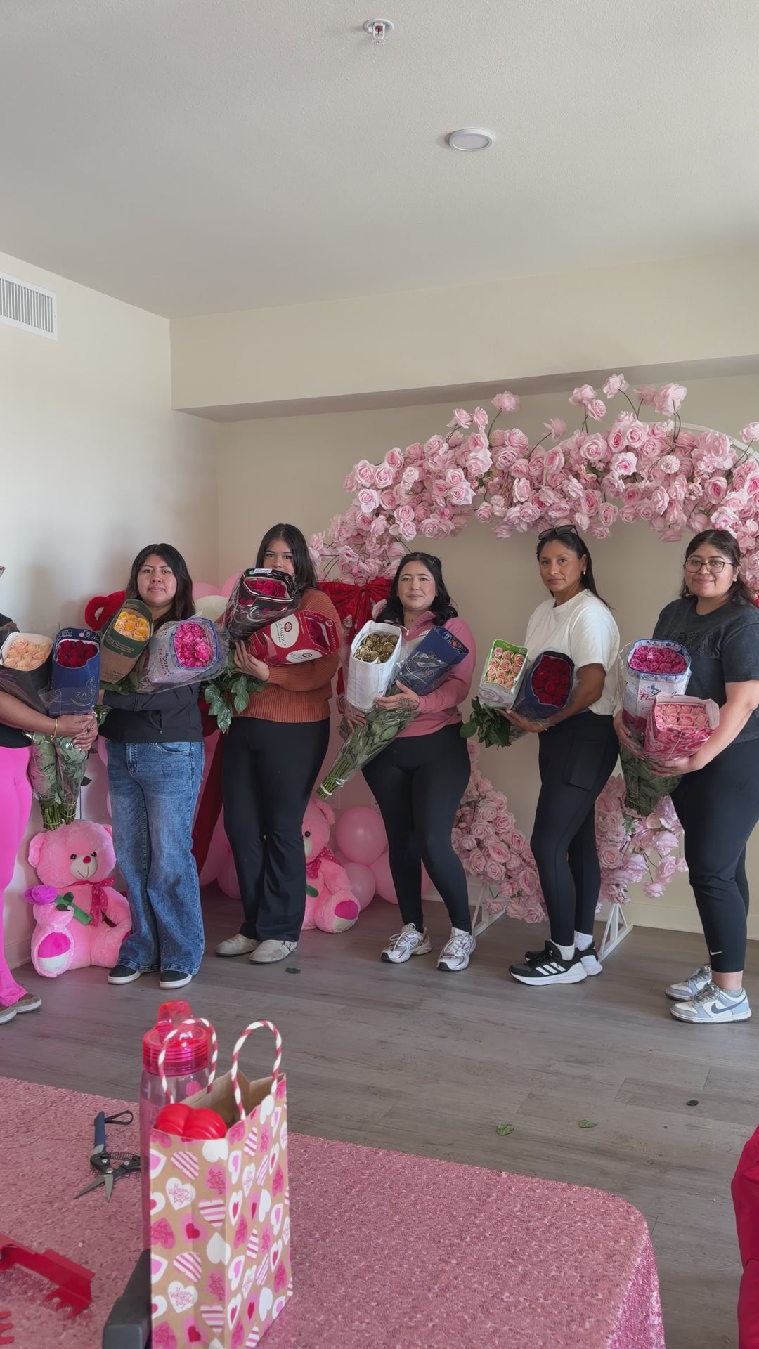 Florist Class 🌻 | Ramo Buchón with Mother’s Day Basket
