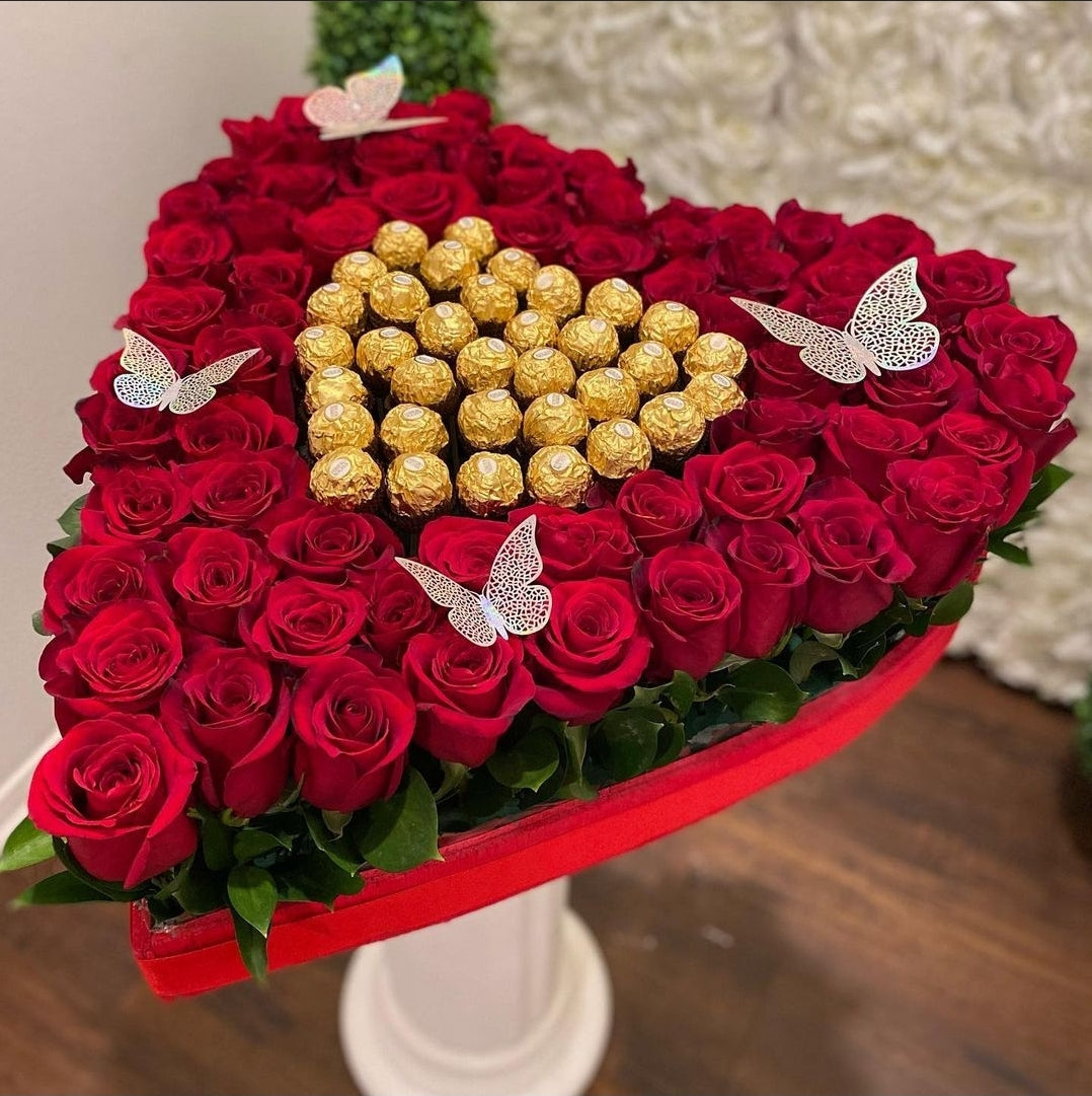 100+Roses in Wood 𝐇𝐞𝐚𝐫𝐭 𝐛𝐨𝐱