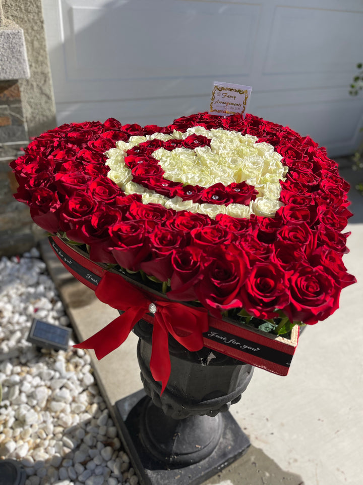 100+Roses in Wood 𝐇𝐞𝐚𝐫𝐭 𝐛𝐨𝐱