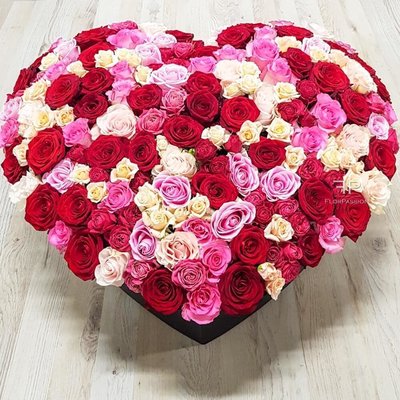 100+Roses in Wood 𝐇𝐞𝐚𝐫𝐭 𝐛𝐨𝐱